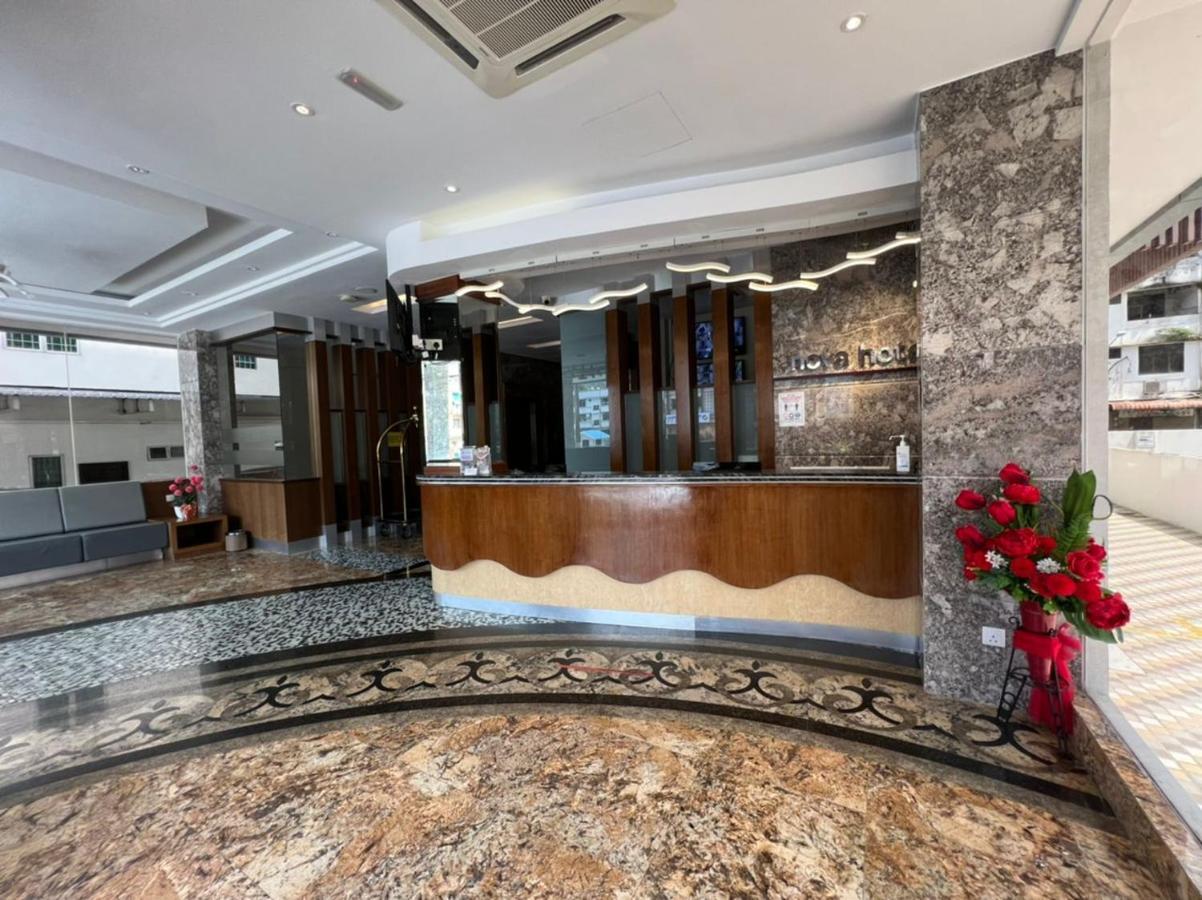 Nova Hotel Miri Esterno foto